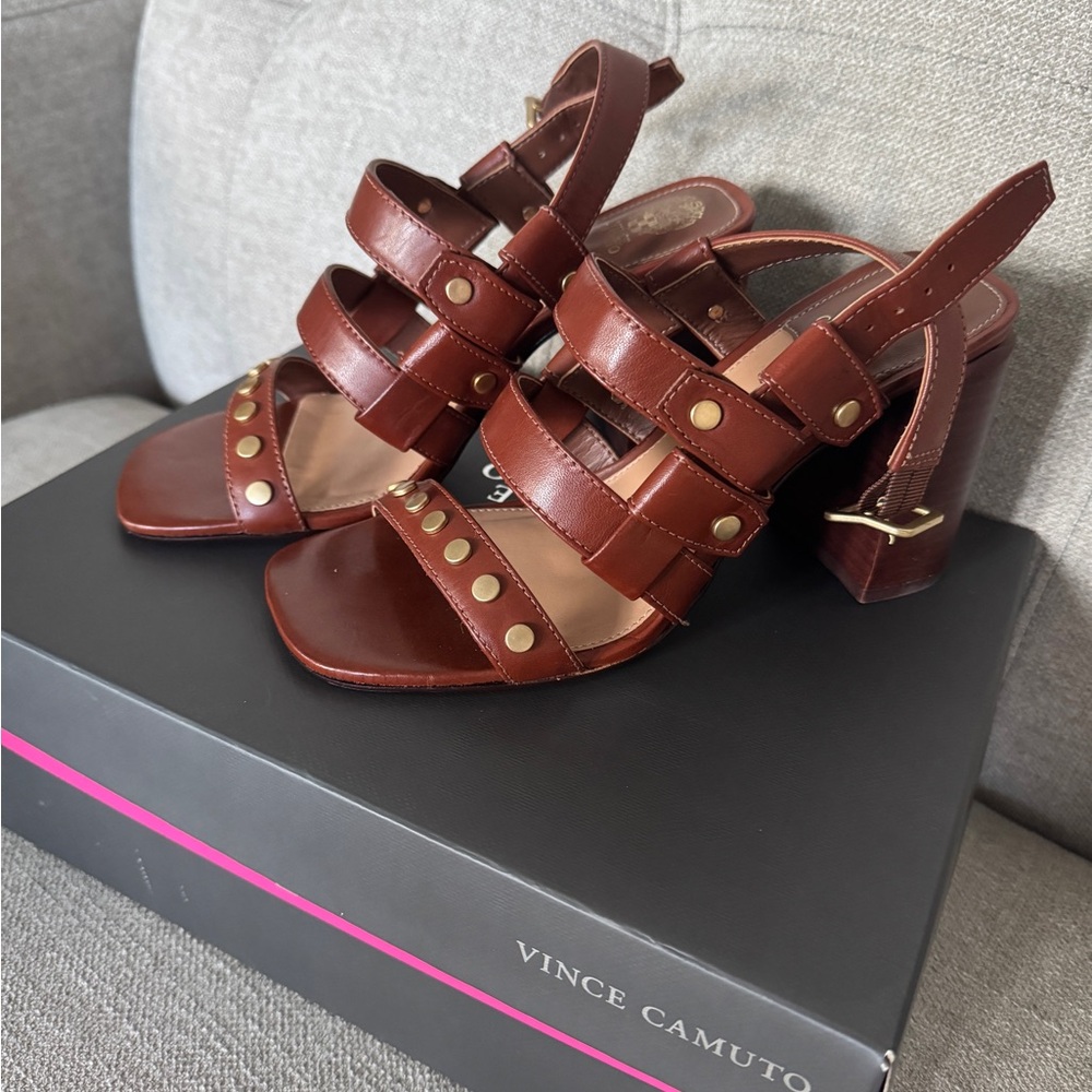 Vince Camuto Cildia Whiskey Color Leather Block Heel Sandals Size 6